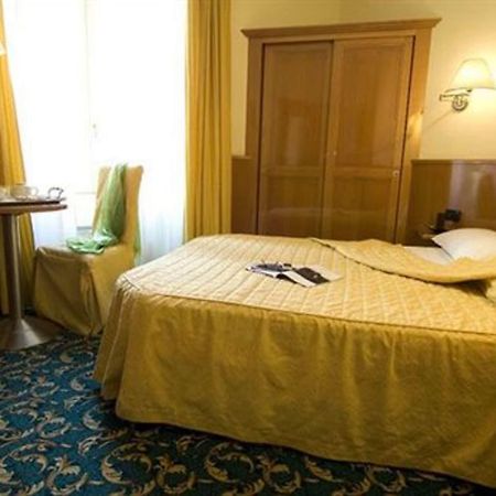 מילאנו Hotel Cinque Giornate מראה חיצוני תמונה
