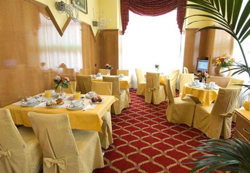 מילאנו Hotel Cinque Giornate מראה חיצוני תמונה