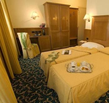 מילאנו Hotel Cinque Giornate מראה חיצוני תמונה
