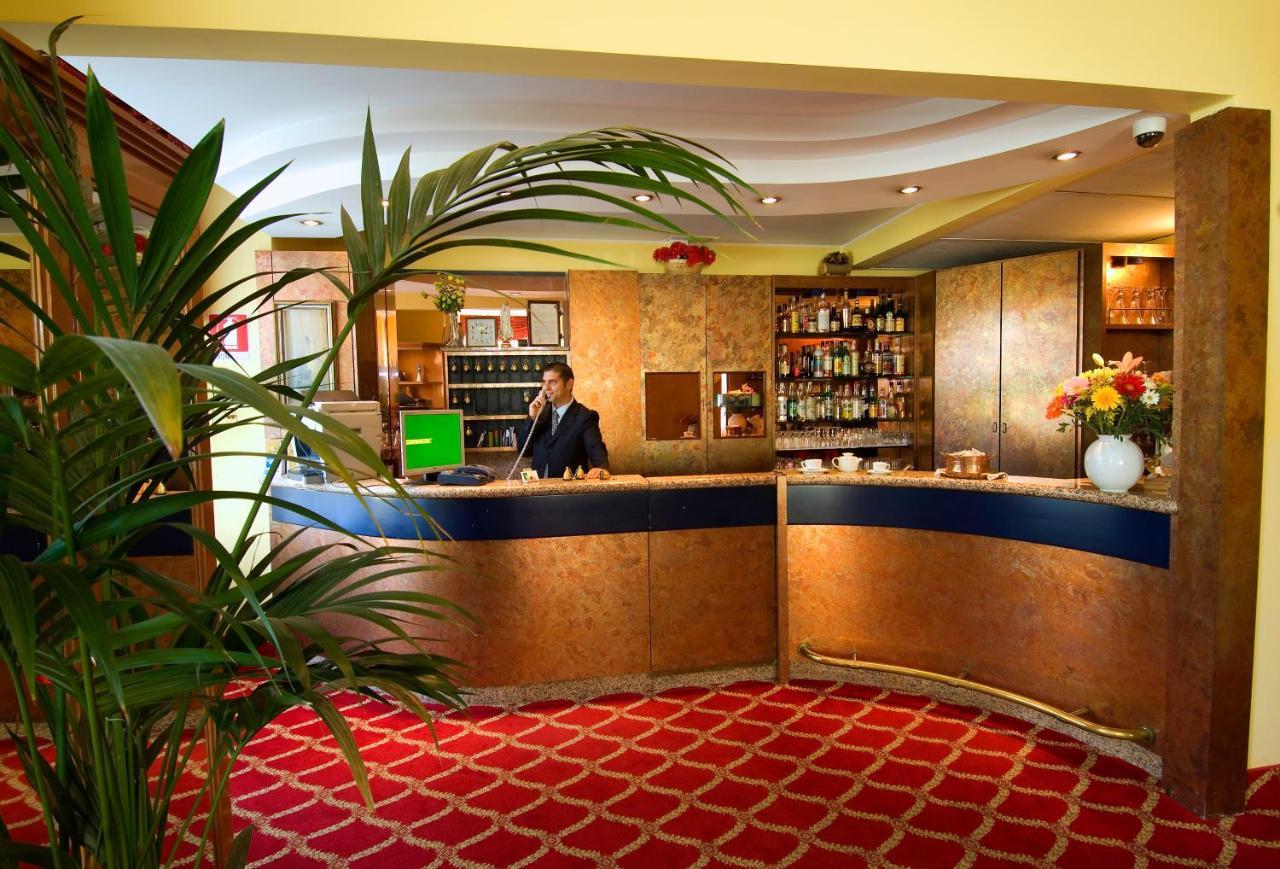 מילאנו Hotel Cinque Giornate מראה חיצוני תמונה