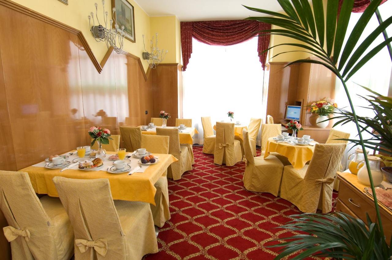 מילאנו Hotel Cinque Giornate מראה חיצוני תמונה